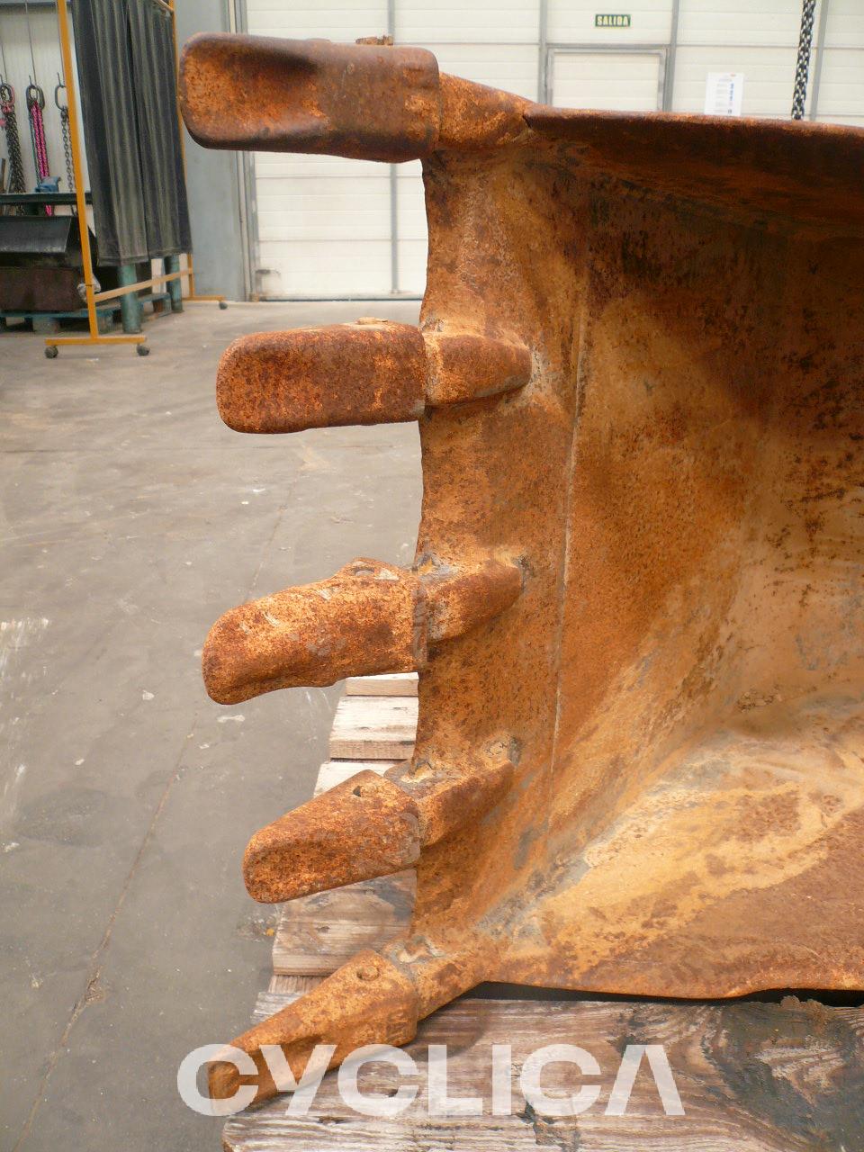 Drugi deli 438C 1345874 - 3