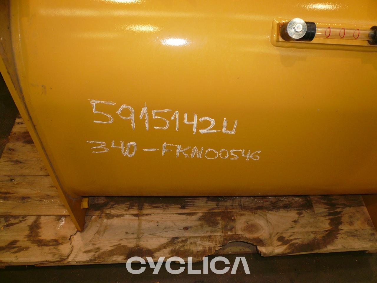 Hidraulični  340L 5915142 - 3