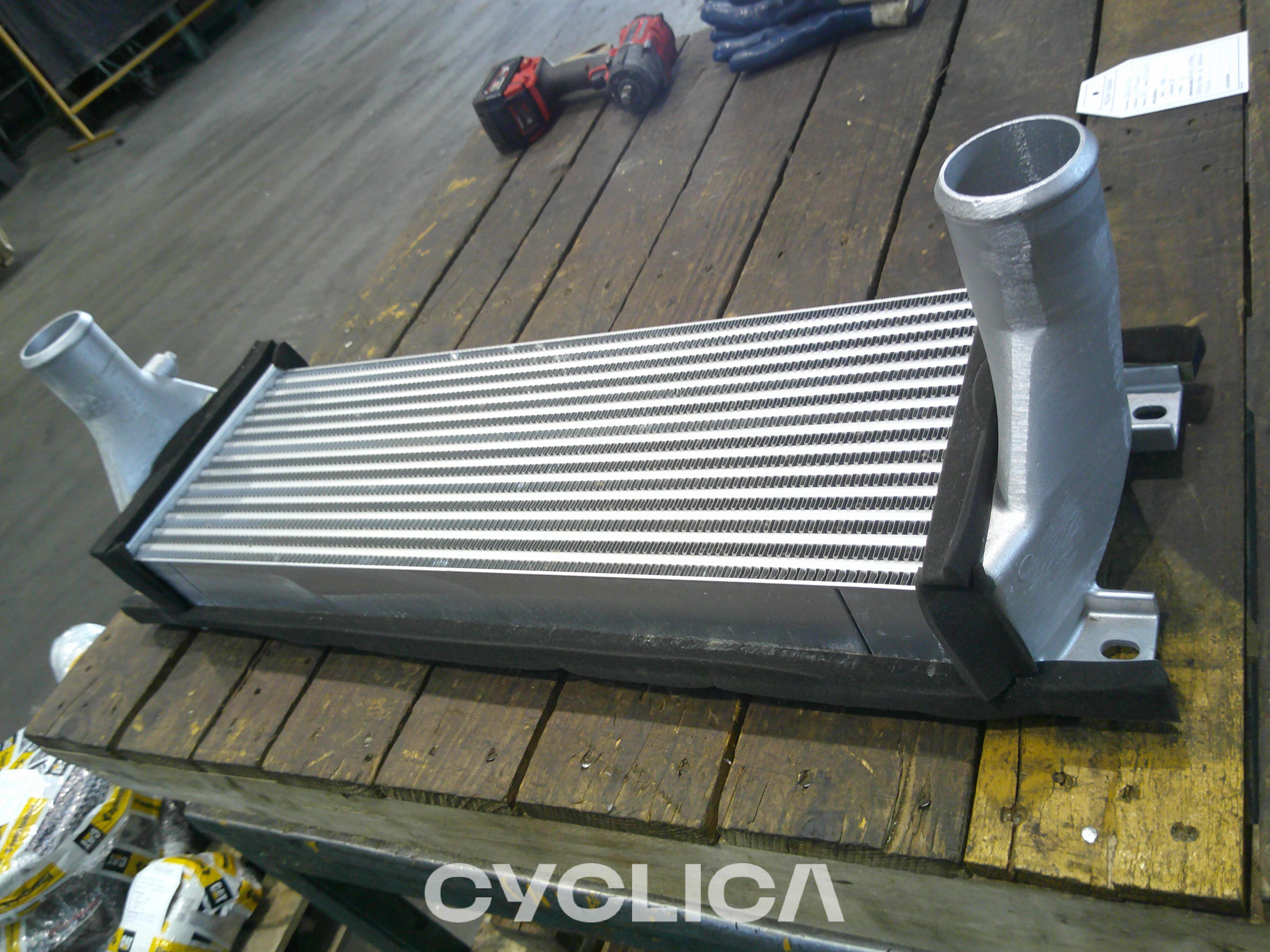 Мотор 320G 5086292 - 2