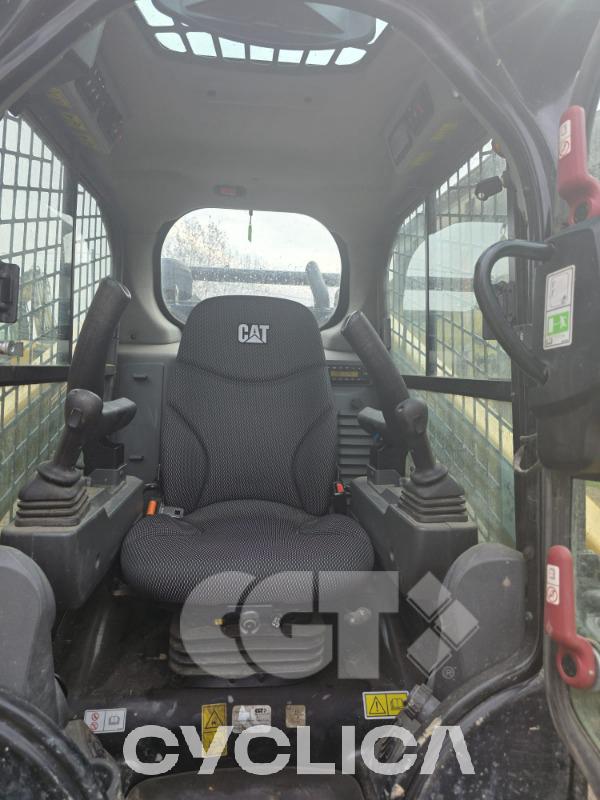 Chargeuses compactes  299D3 P3R01037 - 7