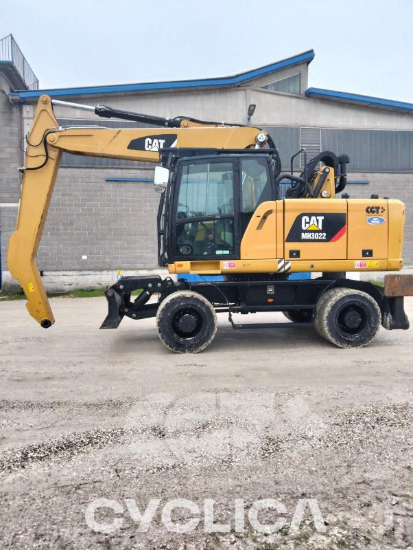 Escavatori gommati  MH3022 FB300215 - 3