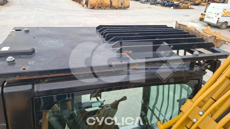 Escavadora de rastos  320GC LN YTF10005 - 10