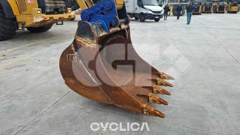 Escavadora de rastos  320GC LN YTF10005 - 13