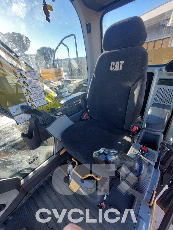 Escavatori cingolati  320GC LN YTF10036 - 10