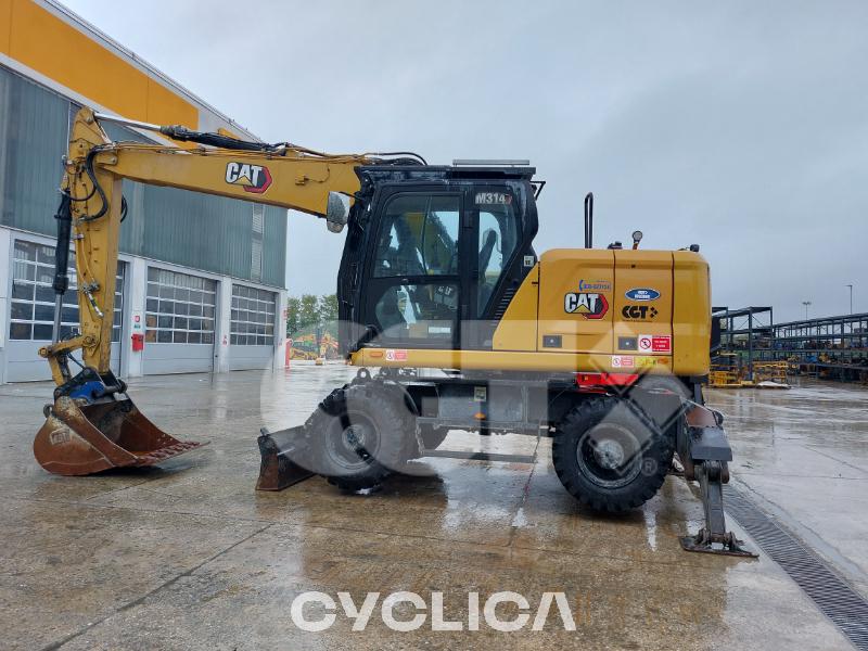 Pelles sur pneus  M314 K3H20063 - 1