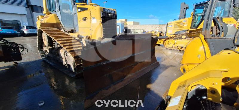 Булдожери и булдожери-гасеничари D6N MLW00151 - 5