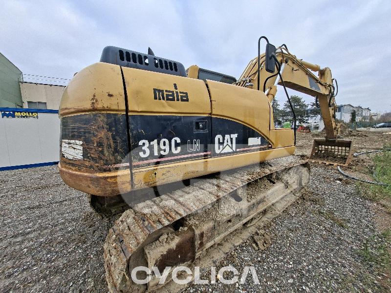 Ровокопачи-гасеничари 319C KGL00812 - 5