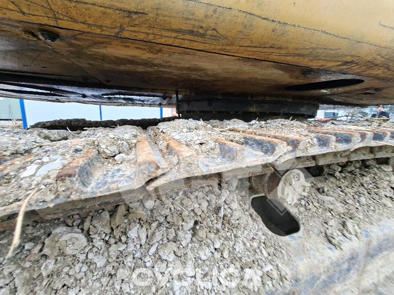 Ровокопачи-гасеничари 319C KGL00812 - 13