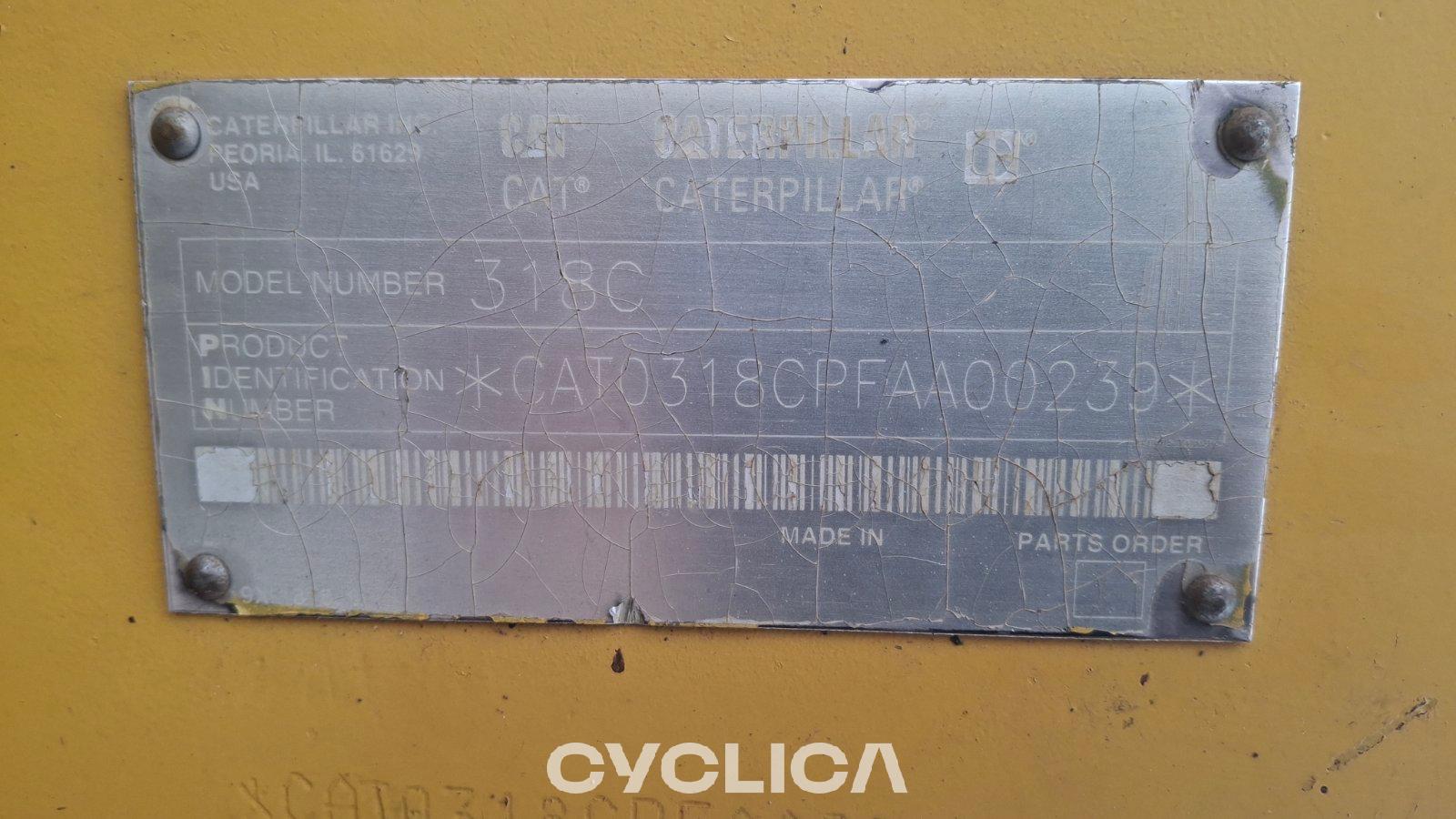 Crawler excavators  318C FAA00239 - 8