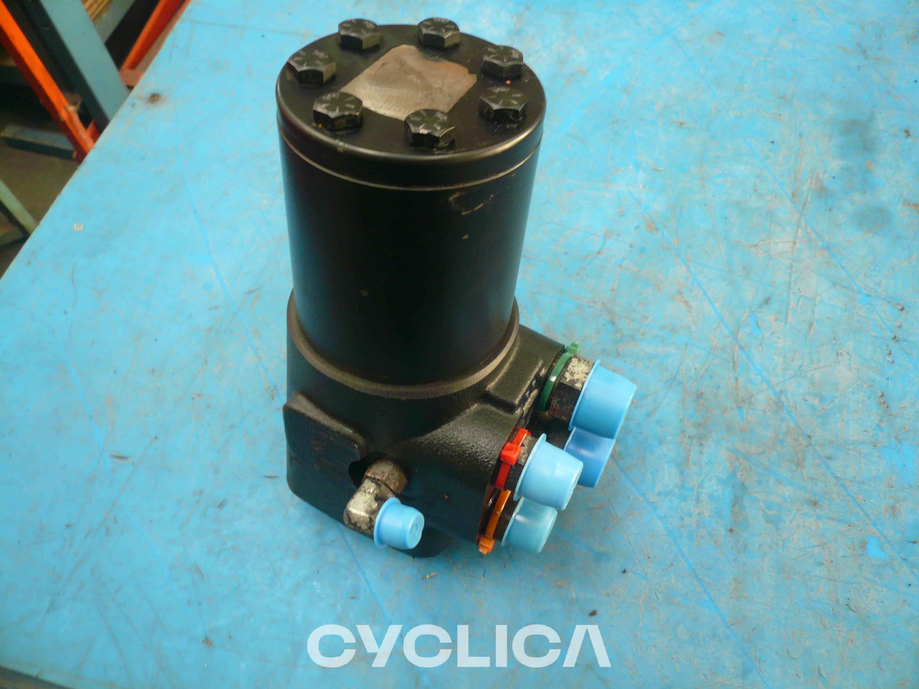 Hidraulički 926M 3073053 - 2