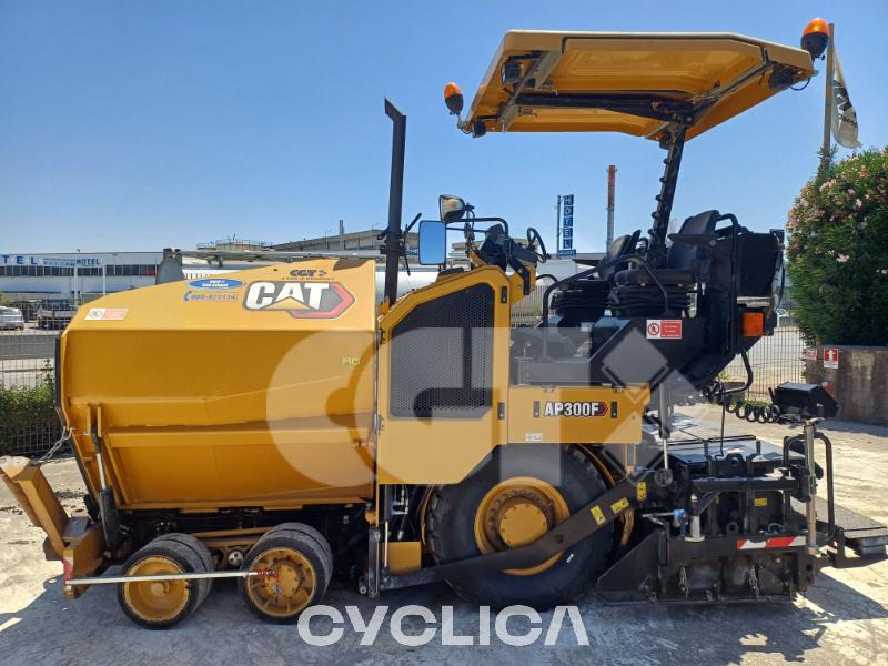 Асфалтирање AP300F FRA00229 - 1