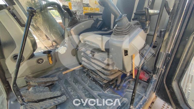 Bageri gusjeničari  374F DNM00### - 10