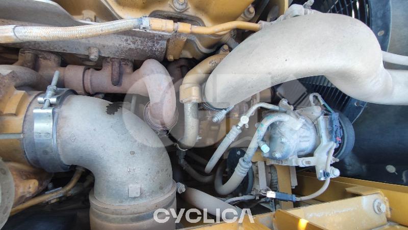 Bageri gusjeničari  374F DNM00### - 22