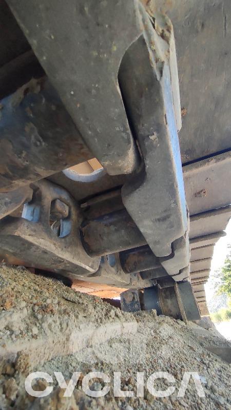 Bageri gusjeničari  374F DNM00### - 4