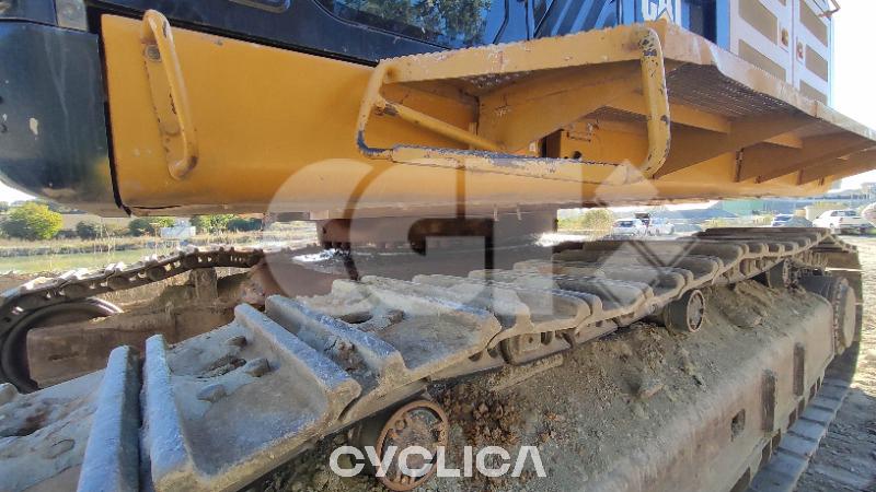 Bageri gusjeničari  374F DNM00### - 7