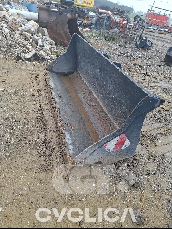 Ostala rabljena oprema za gradbeništvo  TH 6.20 00003### - 6