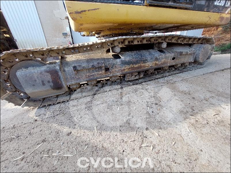 Ровокопачи-гасеничари 323D RAC00577 - 6