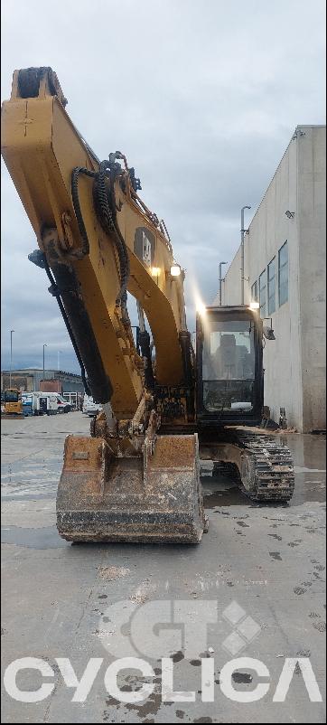 Ровокопачи-гасеничари 320D PCX00131 - 2