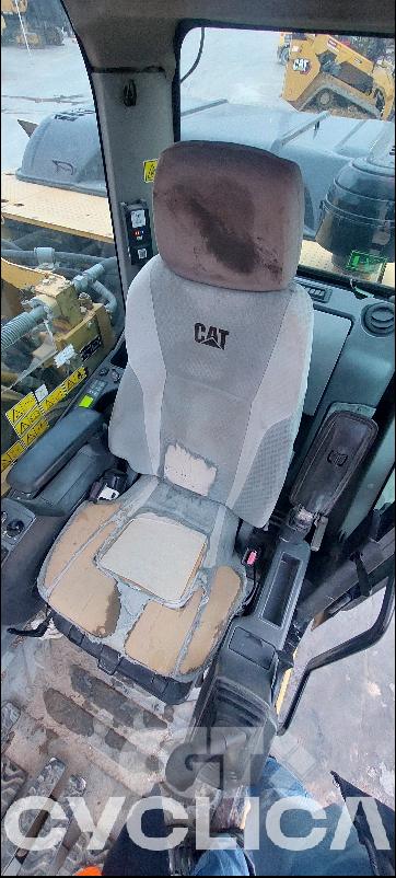 Ровокопачи-гасеничари 320D PCX00131 - 14