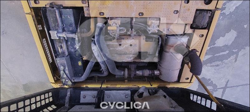 Ровокопачи-гасеничари 320D PCX00131 - 18