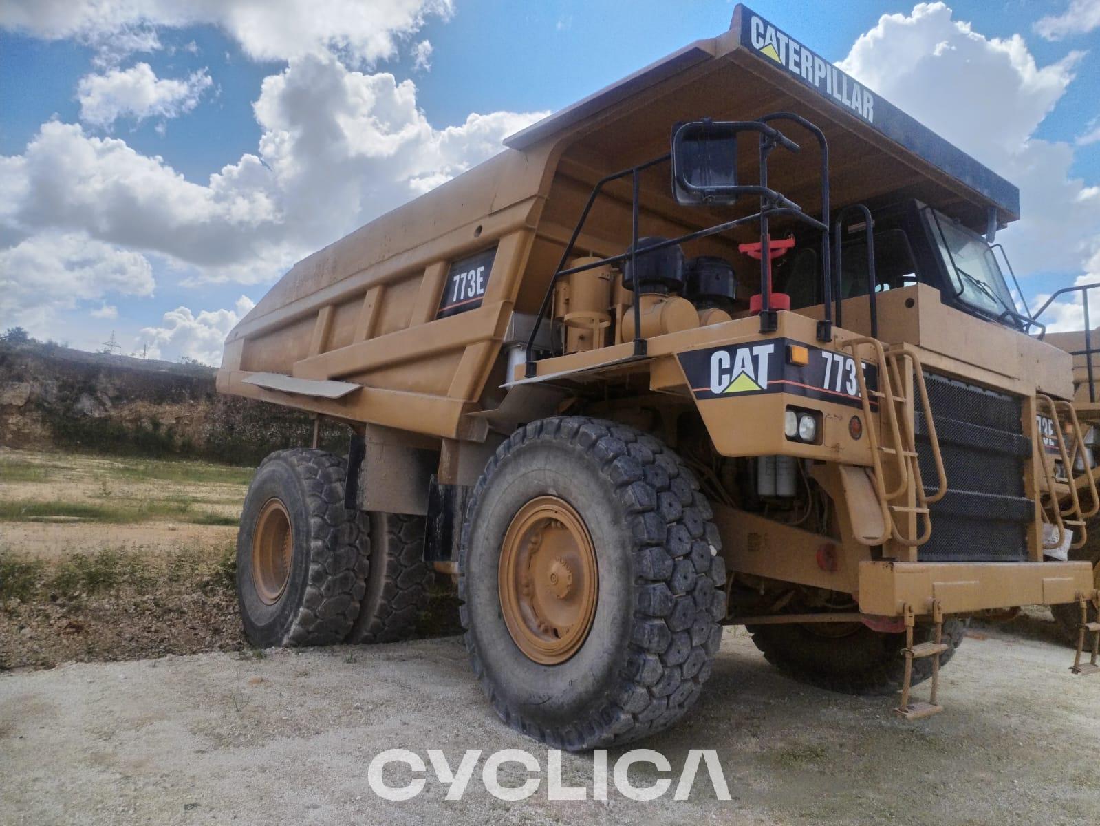 Kiperi i kruti kamioni  773E BDA00440 - 2