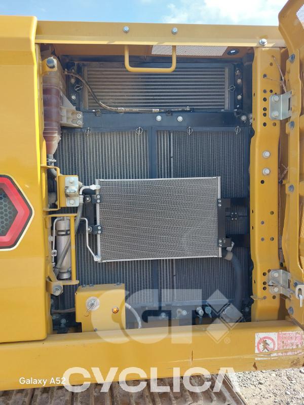 Ровокопачи-гасеничари  323LN KPE10171 - 9