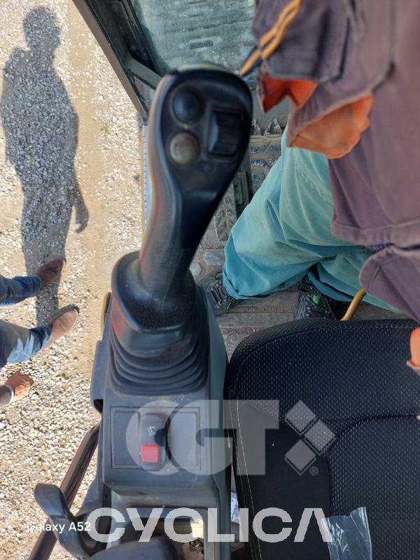 Ровокопачи-гасеничари  323LN KPE10171 - 16