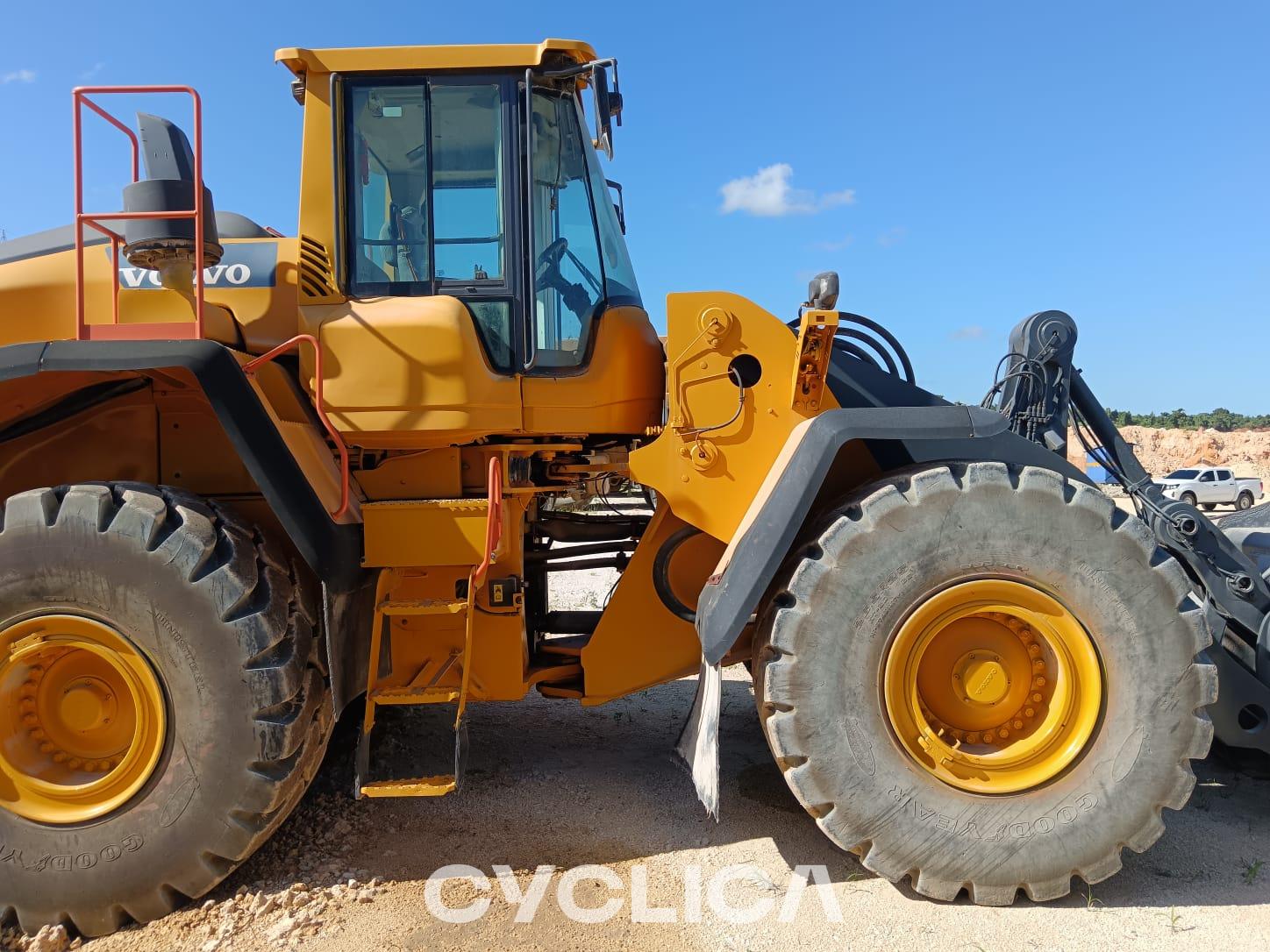 Nakladalci na kolesih  L150 E00009144 - 2