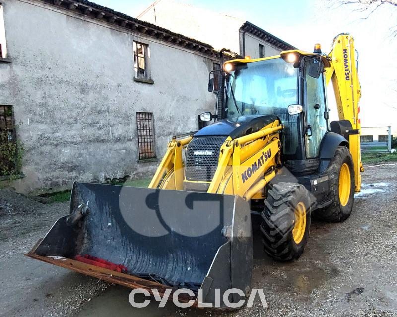 Ngarkues/Gërmues me Rrota  WB97R-8 F60040 - 3