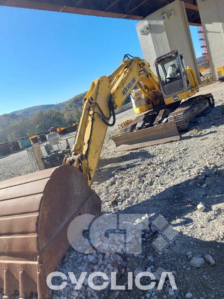 Crawler excavators NHE235 YU04-00### - 2