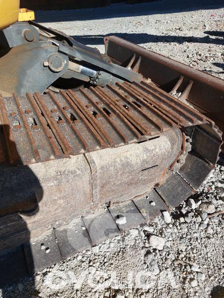 Crawler excavators NHE235 YU04-00### - 10
