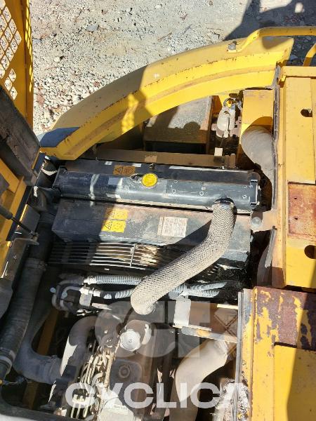 Crawler excavators NHE235 YU04-00### - 11