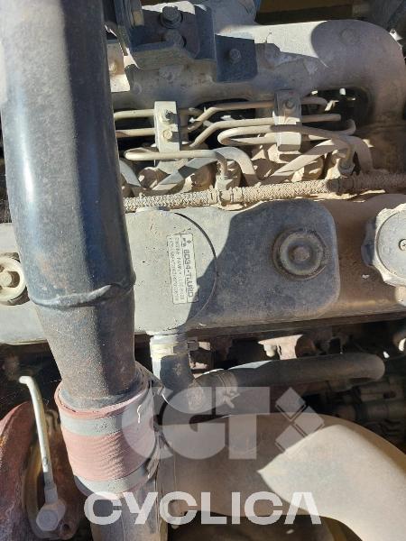 Crawler excavators NHE235 YU04-00### - 12