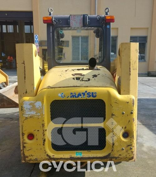 Skid steers SK714-2 4T77F01752 - 3