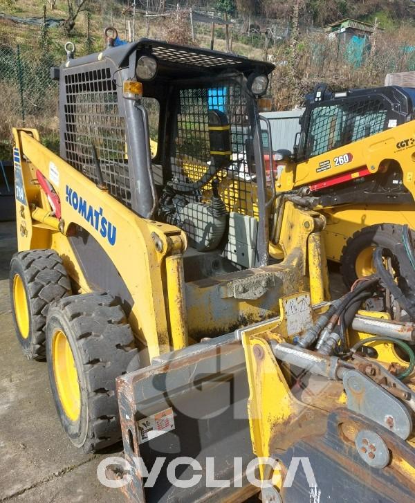 Skid steers SK714-2 4T77F01752 - 9