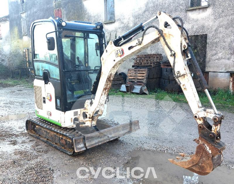 Eskavatorë me Zinxhirë  302 CR RHM01769 - 2