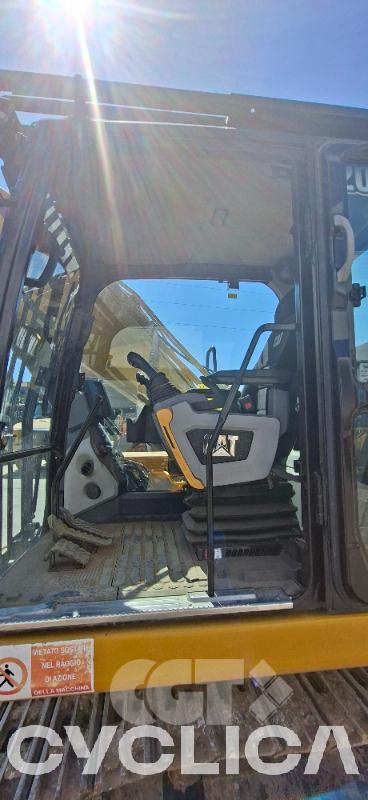 Eskavatorë me Zinxhirë 320GC LN YTF10040 - 6