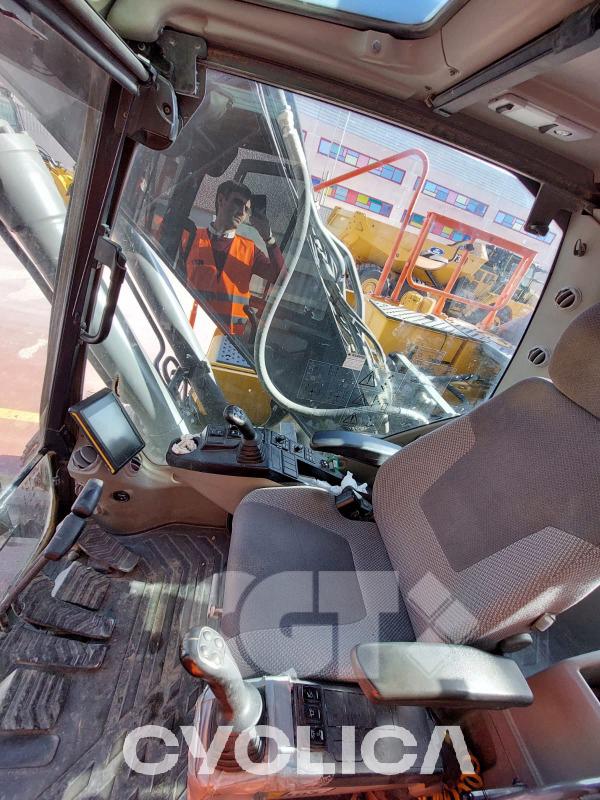 Bageri gusjeničari EC220E 320981 - 9