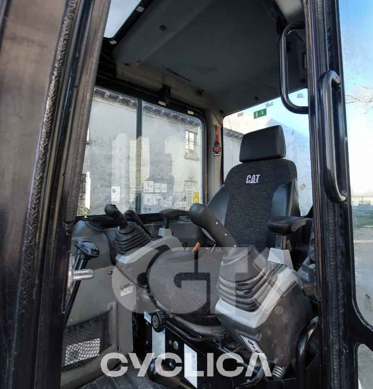 Ровокопачи-гасеничари  305 E2 H5M13463 - 12