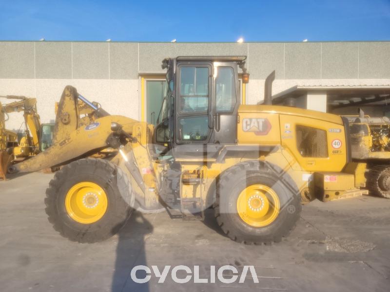 Pás Carregadoras de Rodas  930M F5K02051 - 1