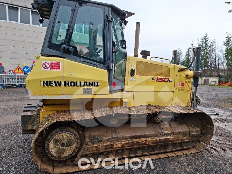 Bulldozers e tratores de rastos  D150 C012DZ013 - 2