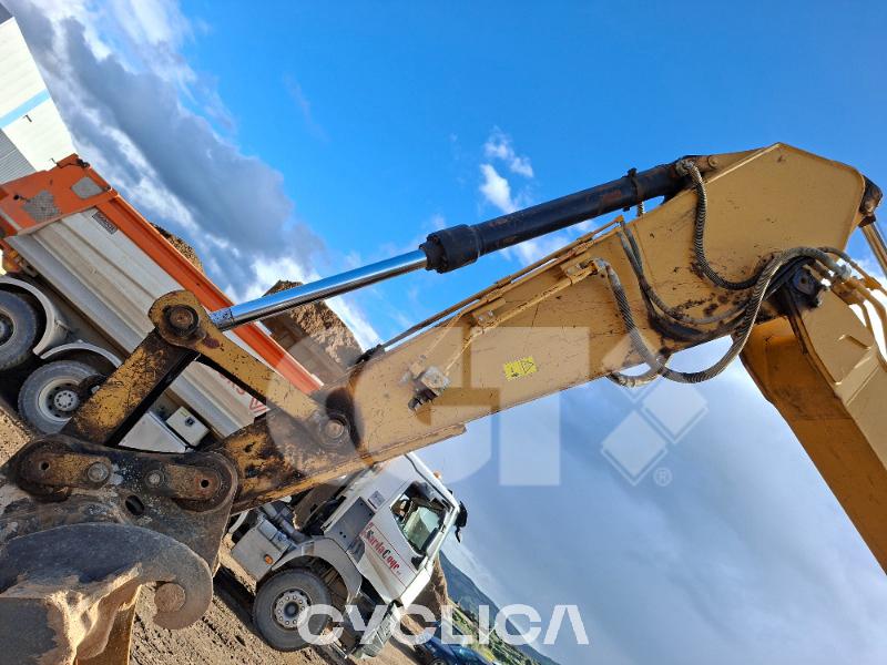 Escavadora de rastos  324E LDG00563 - 12