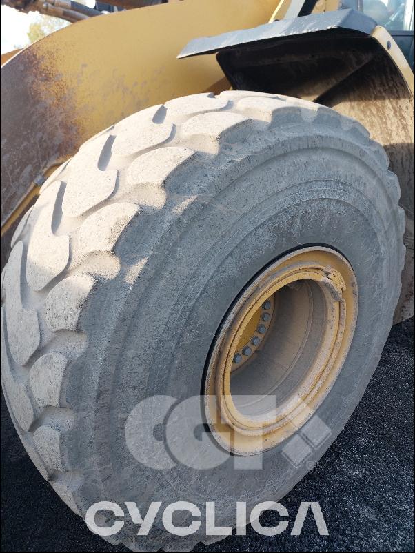 Pás Carregadoras de Rodas  966M XE P6C01013 - 6