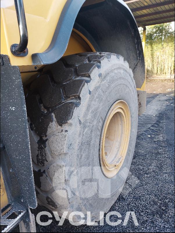 Pás Carregadoras de Rodas  966M XE P6C01013 - 7
