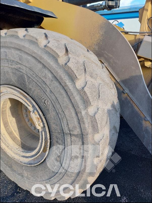 Pás Carregadoras de Rodas  966M XE P6C01013 - 10