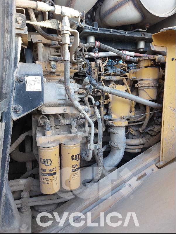 Pás Carregadoras de Rodas  966M XE P6C01013 - 11