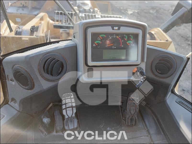 Pás Carregadoras de Rodas  966M XE P6C01013 - 15