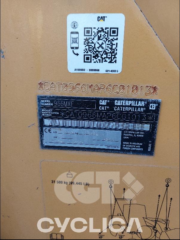 Pás Carregadoras de Rodas  966M XE P6C01013 - 17