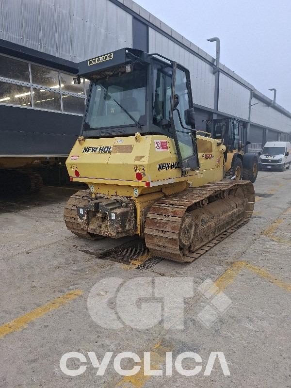 Buldožerji in traktorji goseničarji  D150 C012DZ013 - 2