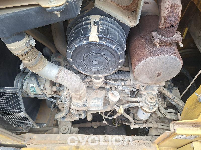 Buldožerji in traktorji goseničarji  D150 C012DZ013 - 9